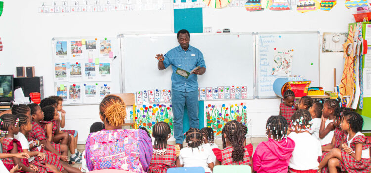 Littérature : Tournée de la collection « le livre mon ami de JD Éditions » dans les établissements scolaires d’Abidjan